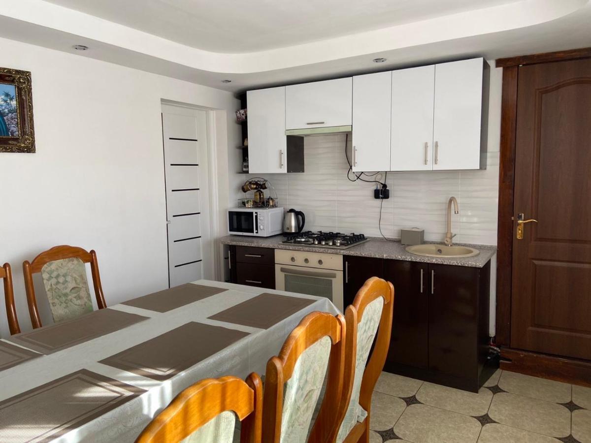 Rodynnyi Zatyshok Guest House Verkhovyna Bagian luar foto