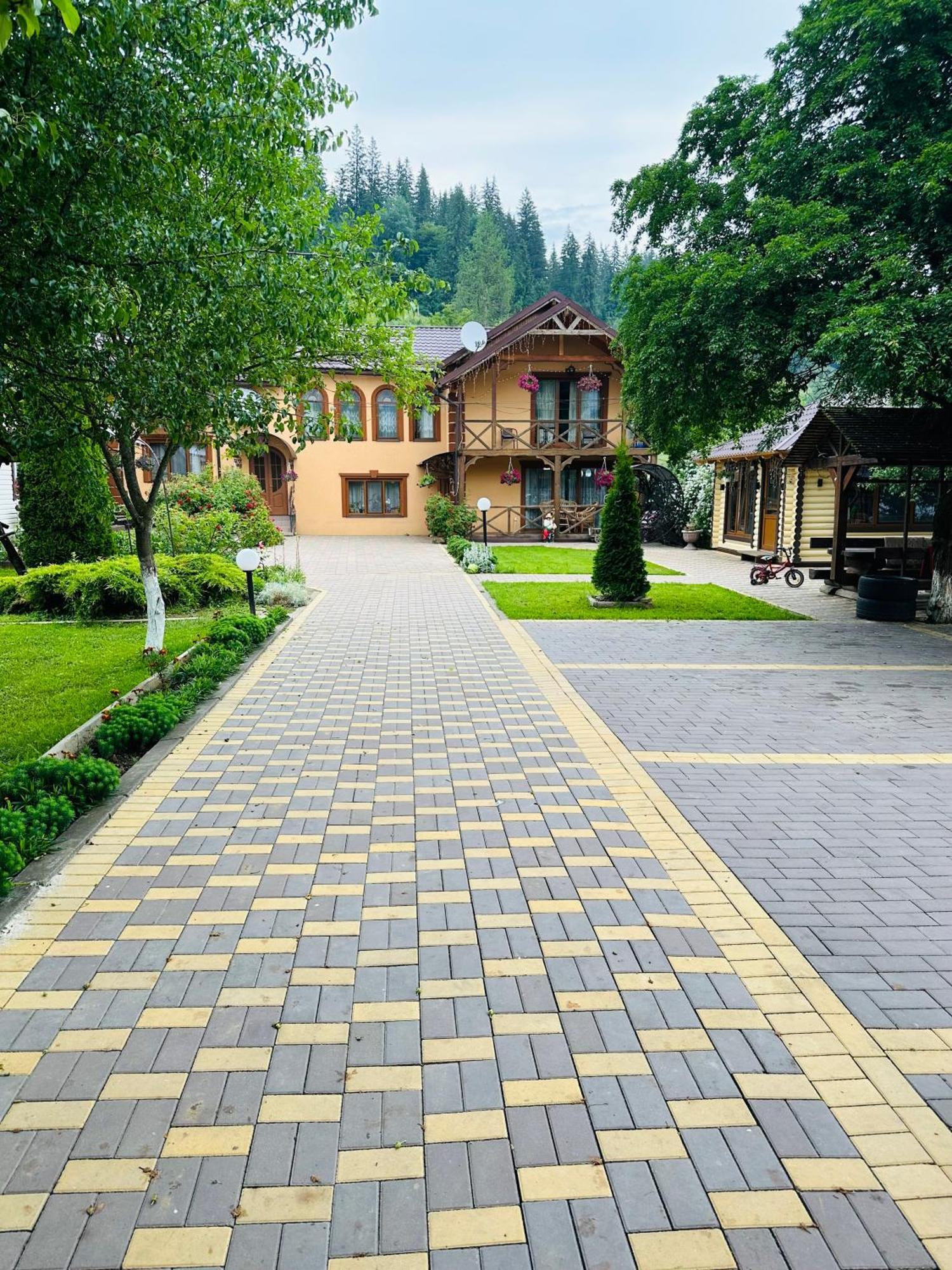 Rodynnyi Zatyshok Guest House Verkhovyna Bagian luar foto